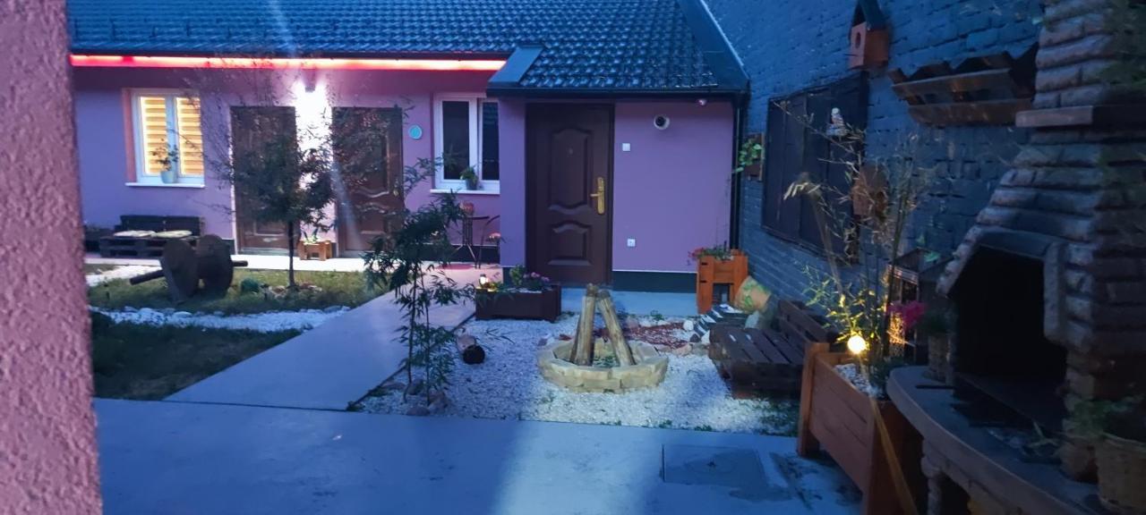 Zen Apartmani Nagybecskerek Kültér fotó