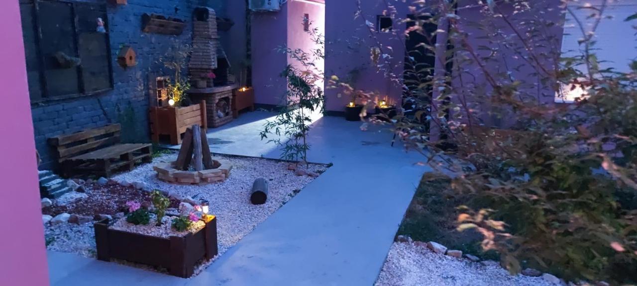 Zen Apartmani Nagybecskerek Kültér fotó